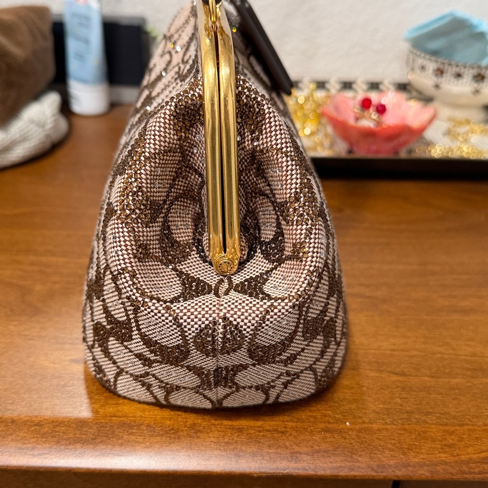 Coach Kiss Lock crystal signature 16 bag NWOT - Picture 4 of 12